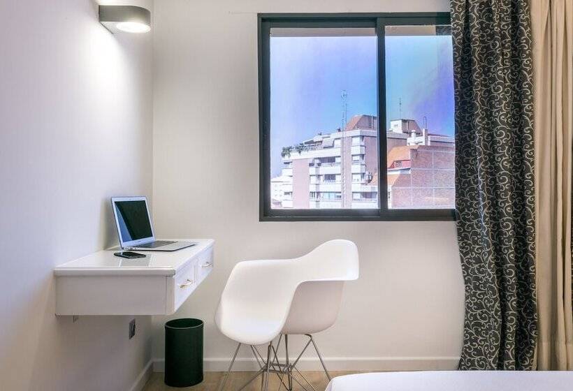 标准间, Sansi Park