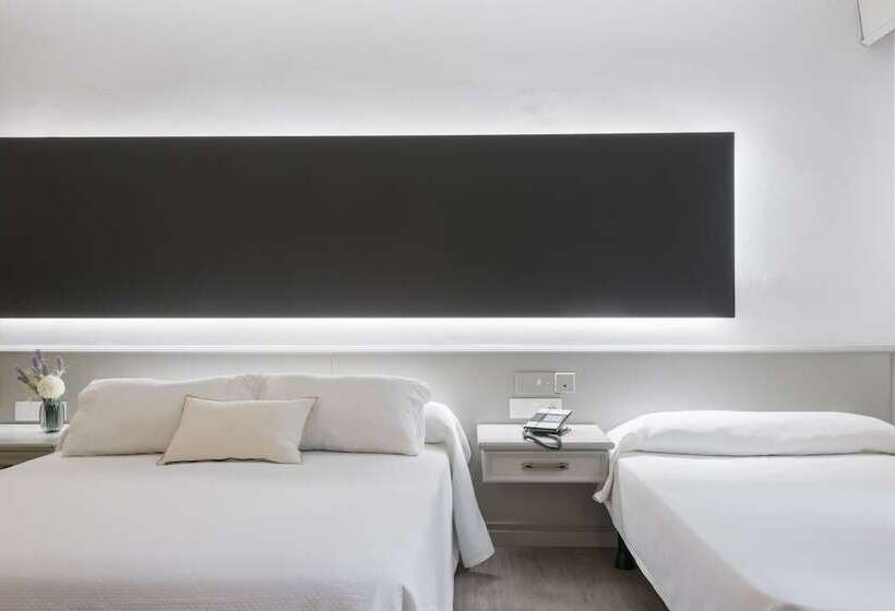 标准三人间, Sansi Park