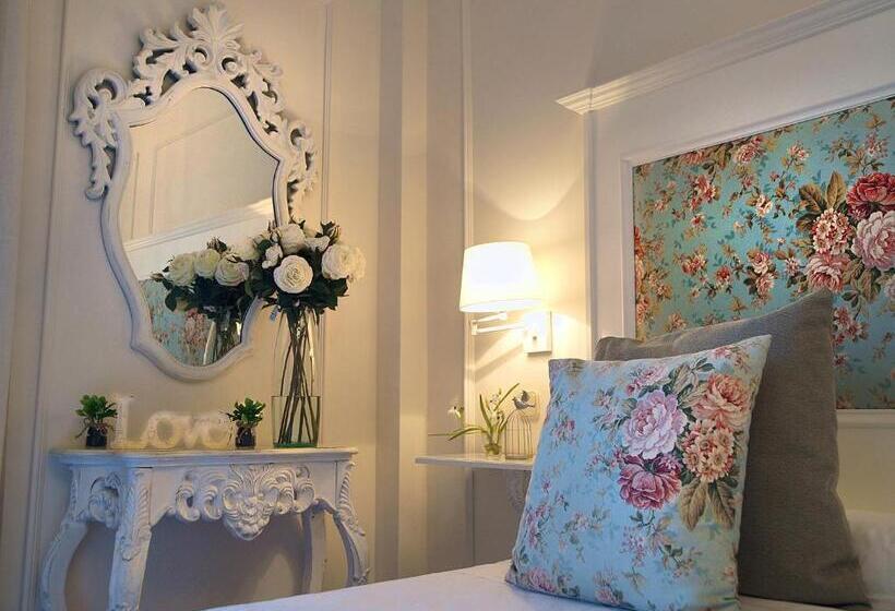 חדר סטנדרטי לשלושה עם נוף, Santa Maria De Alquezar