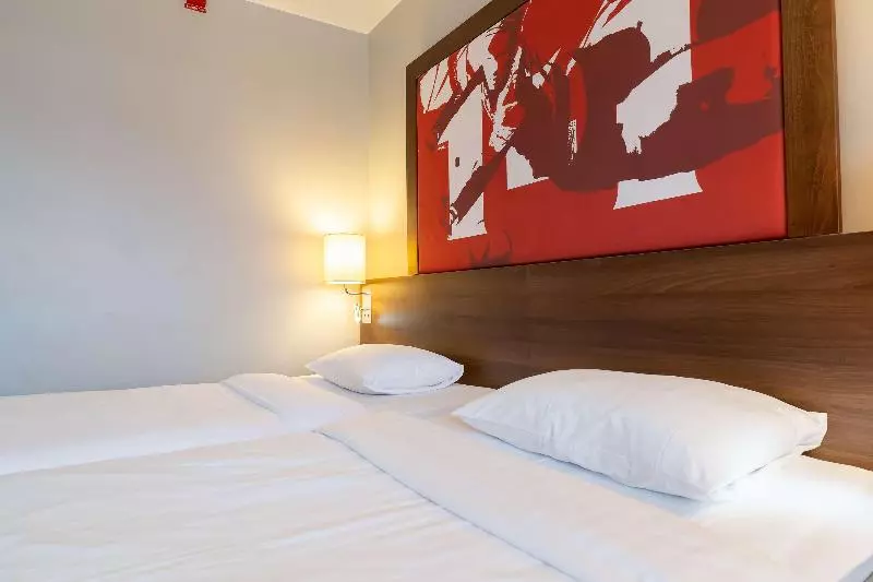 اتاق استاندارد با تخت بزرگ, The Westin San Diego Bayview