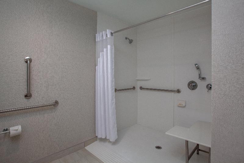 استودیوی استاندارد با چشم‌انداز دریا, Furama Resort Danang