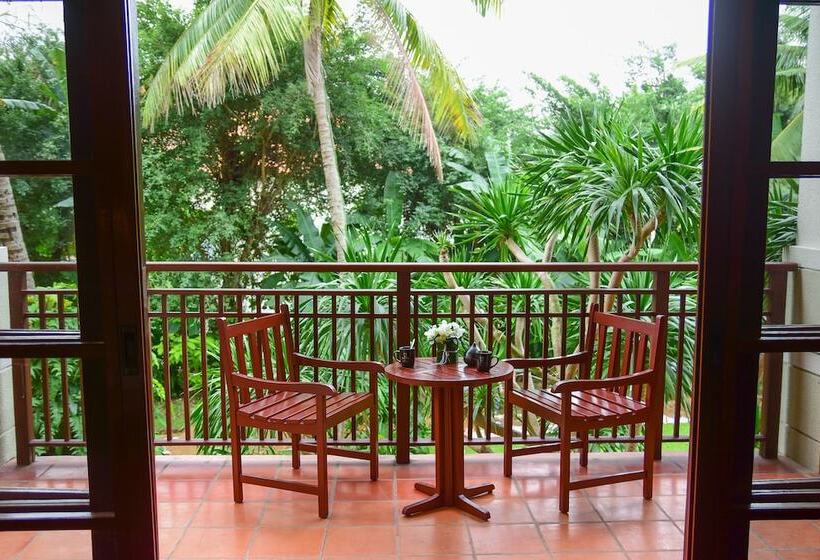 اتاق سوپریور با چشمانداز باغ, Furama Resort Danang