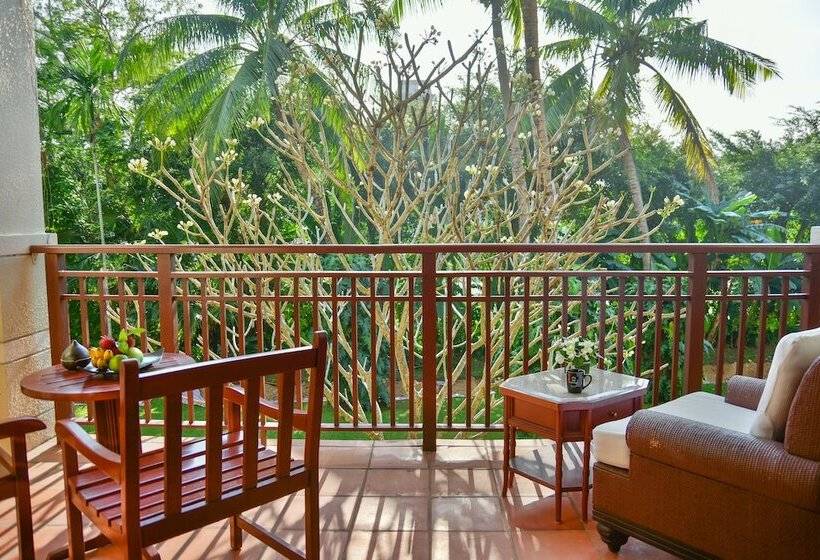 اتاق لوکس با چشمانداز باغ, Furama Resort Danang