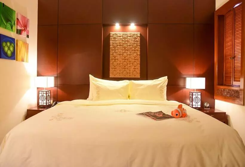 اتاق لوکس با چشم‌انداز دریا, Furama Resort Danang