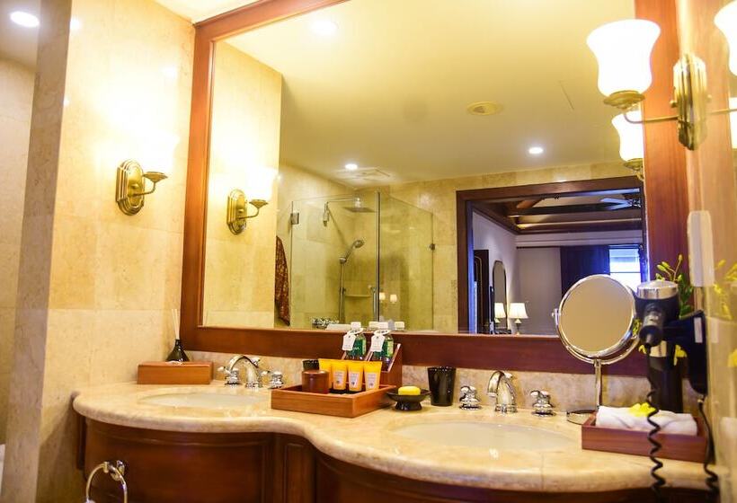 سوئیت ریاست جمهوری 2 خوابه, Furama Resort Danang