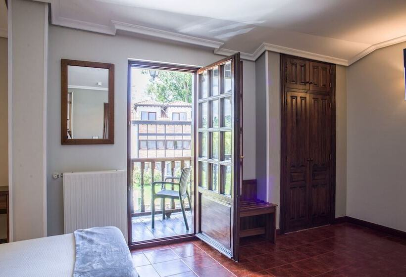 استودیوی استاندارد, Apartamentos Capriccio