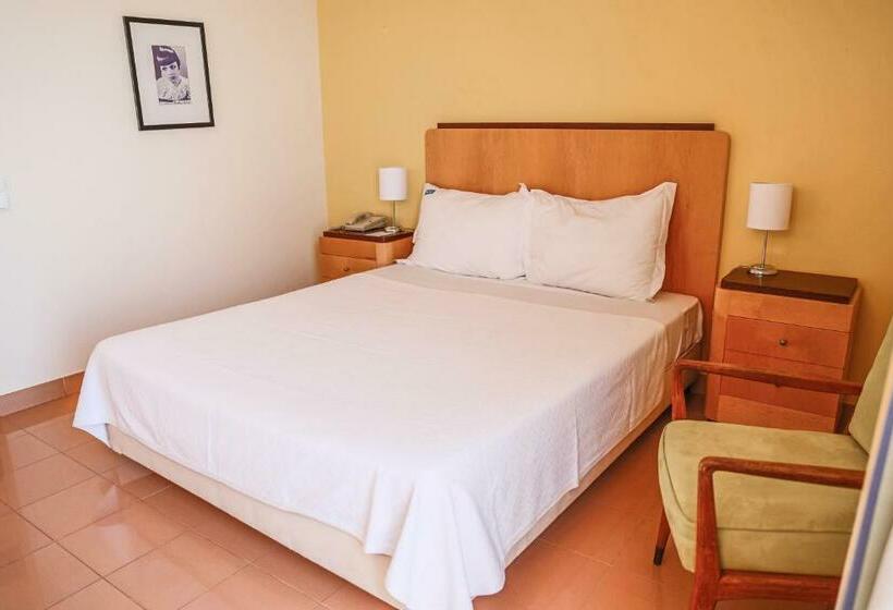 غرفة قياسية مطلة على المدينة, Boa Vista Hotel & Spa   Adults Only