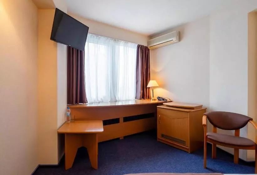 اتاق استاندارد یک نفره, Adria