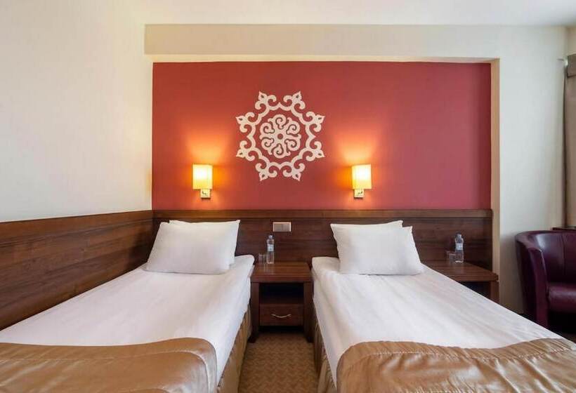 Superior Szoba, Adria