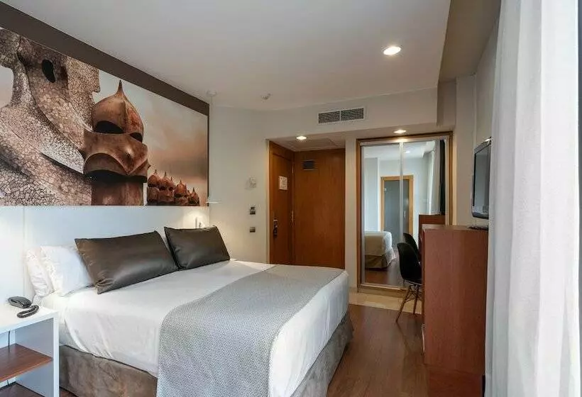 Superior Room with Terrace, Catalonia Gracia