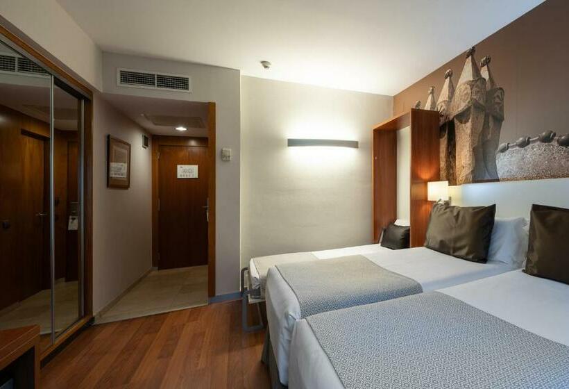 Номер Стандарт Трехместный, Catalonia Gracia