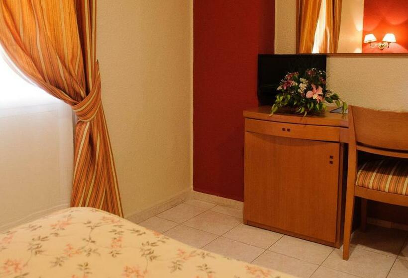 标准三人间, Dunas Puerto