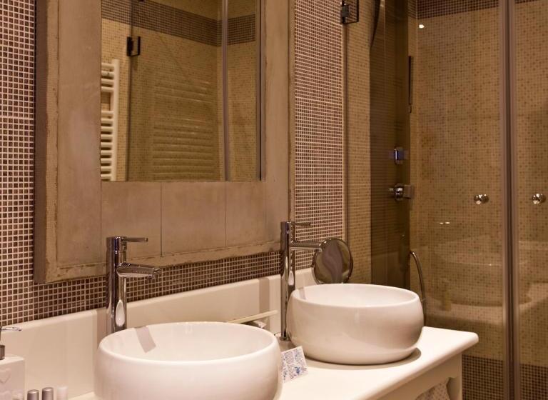 اتاق سوپریور, El Ciervo