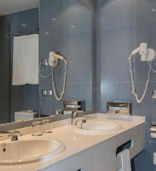 Номер Стандарт Трехместный, Font D'Argent Pas De La Casa