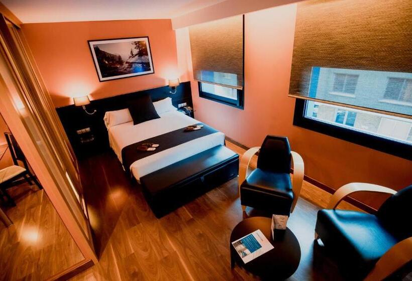 Номер Премиум, Font D'Argent Pas De La Casa