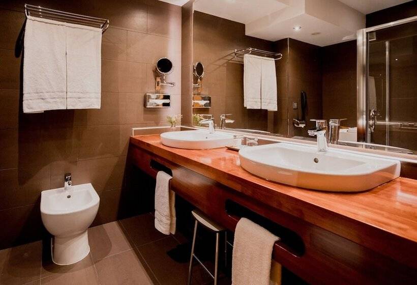 Номер Премиум, Font D'Argent Pas De La Casa