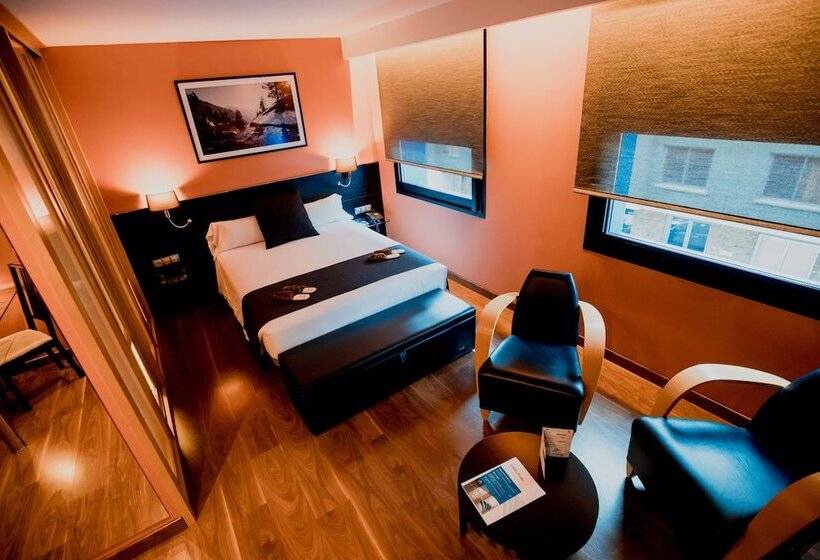 Номер Премиум, Font D'Argent Pas De La Casa