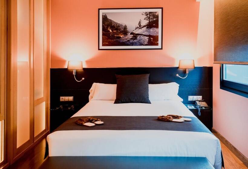 Номер Премиум, Font D'Argent Pas De La Casa