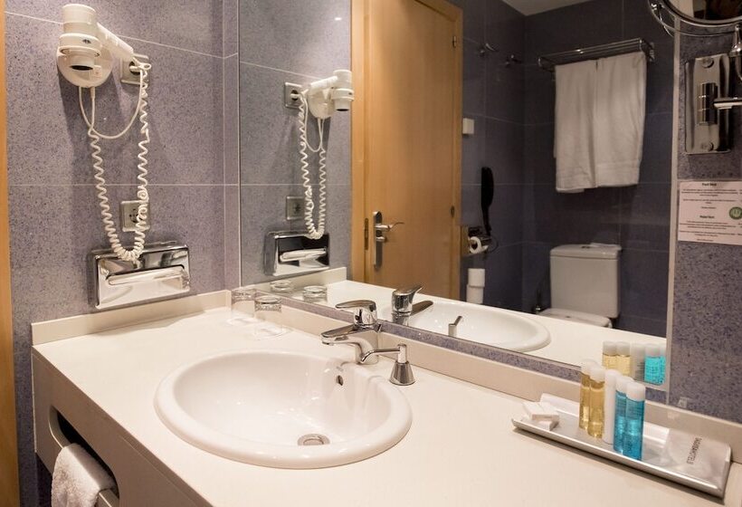 Номер Стандарт, Font D'Argent Pas De La Casa