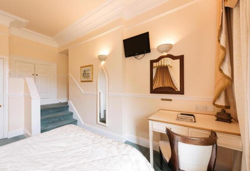 غرفة كلاسيكية, Grange