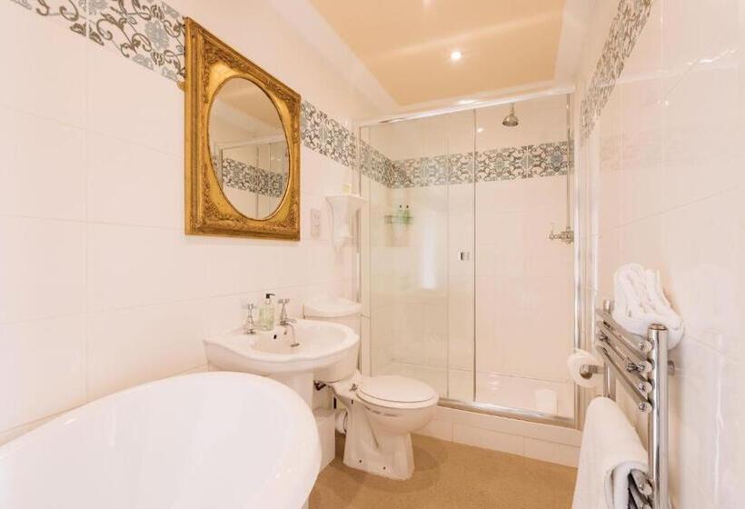 غرفة سوبيريور, Grange