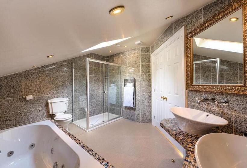 جناح ديلوكس سرير كينج, Grange