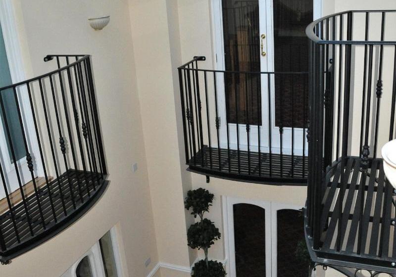 غرفة قياسية, Grange