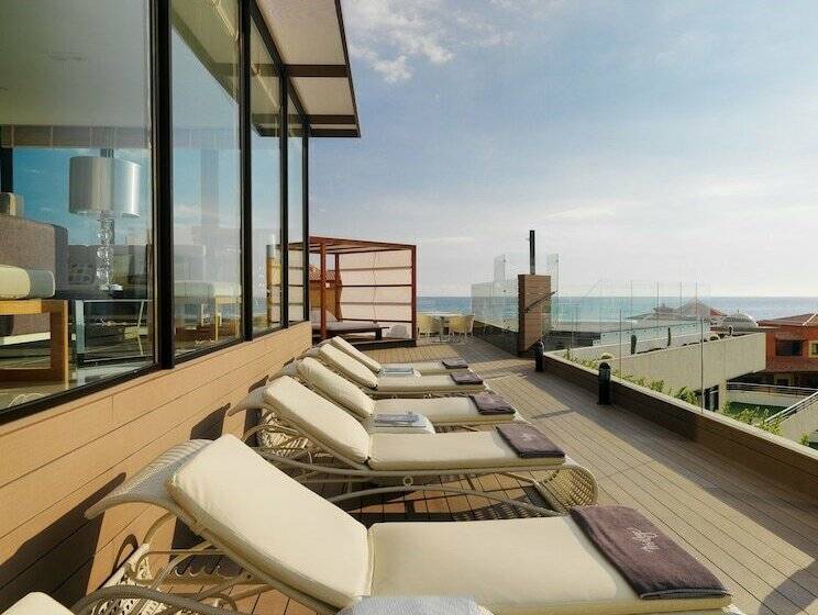 اتاق پرستیژ, H10 Conquistador