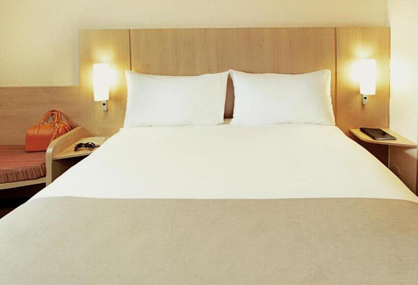 اتاق استاندارد سه نفره, Ibis Braga