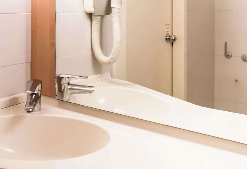 اتاق استاندارد, Ibis Evora