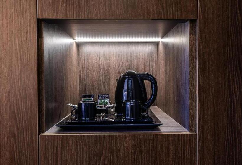 سوییت جونیور, Intelier Palacio San Martin