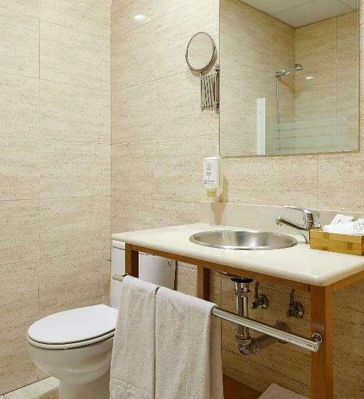 ガーデンビュースタンダードルーム, Iriguibel Huarte Pamplona