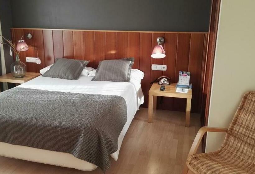 スタンダードルーム, Iriguibel Huarte Pamplona