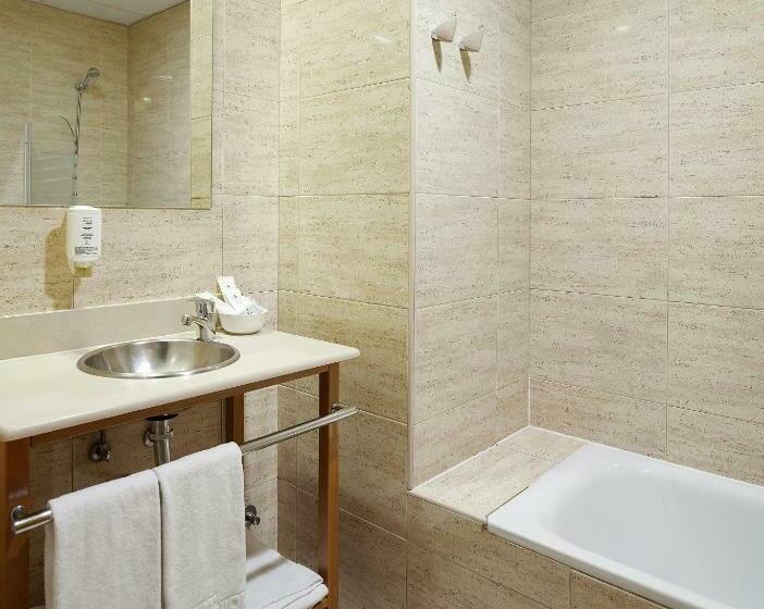 スタンダードルーム, Iriguibel Huarte Pamplona