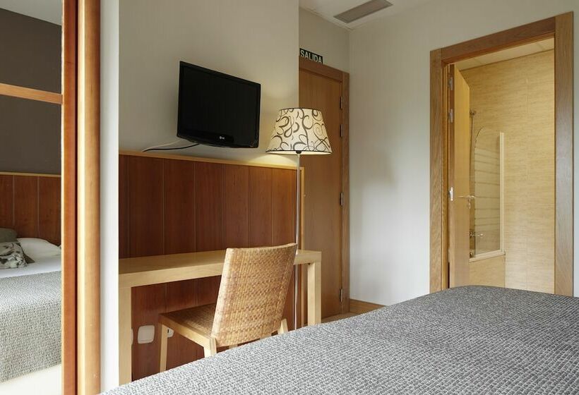 スタンダードルーム, Iriguibel Huarte Pamplona