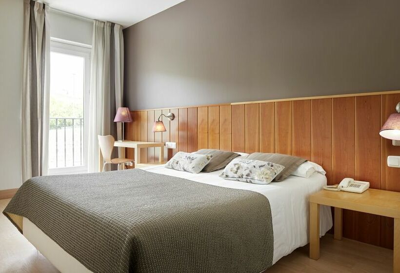 スタンダードルーム, Iriguibel Huarte Pamplona