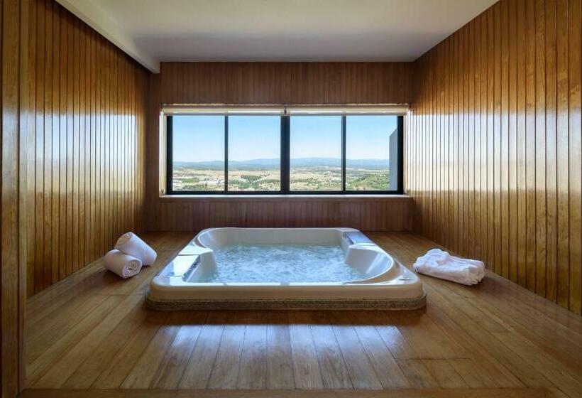 سوییت, Melia Castelo Branco