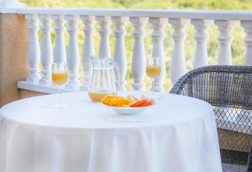 디럭스 트리플 룸, Parquemar Premium Beach