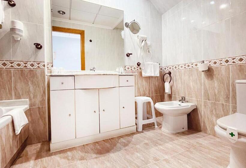 디럭스 4인 룸, Parquemar Premium Beach