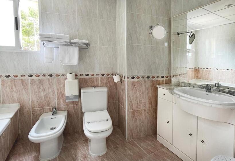 디럭스 4인 룸, Parquemar Premium Beach