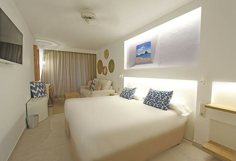 Люкс, Bg Hotel Portinatx Beach Club