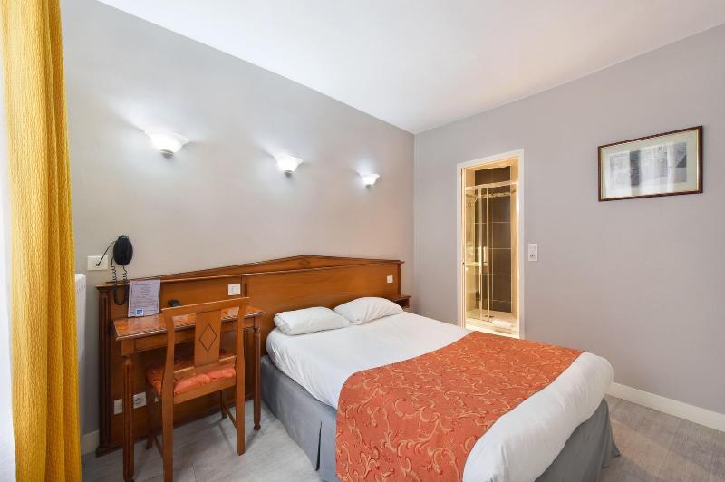 标准间, Schani Salon