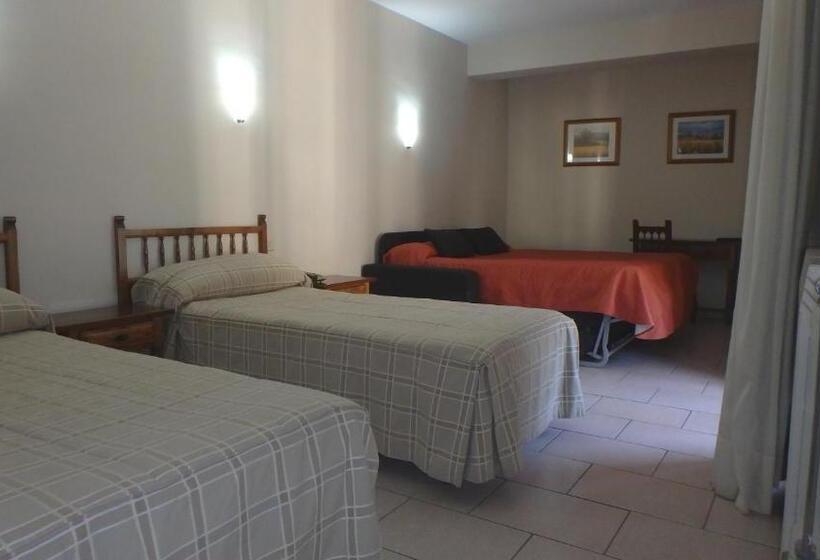 חדר סטנדרט לארבעה, Xalet Besoli