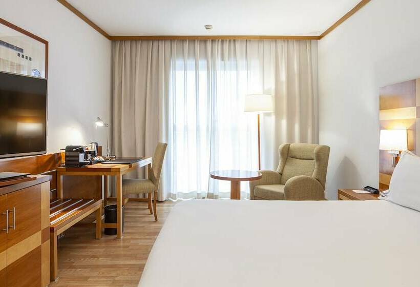 غرفة تنفيذية, Senator Parque Central