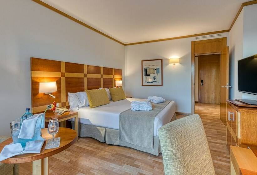 غرفة تنفيذية, Senator Parque Central