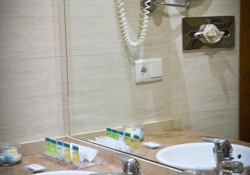 غرفة قياسية سرير كينج, Senator Parque Central