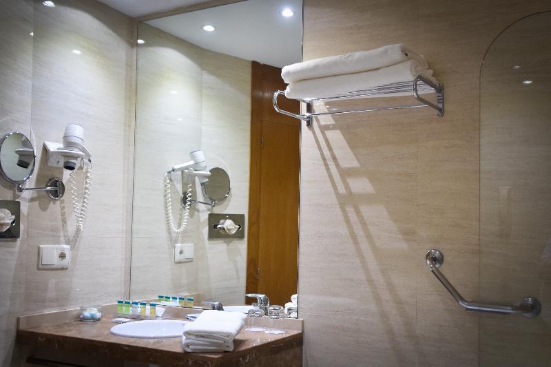 غرفة قياسية سرير كينج, Senator Parque Central