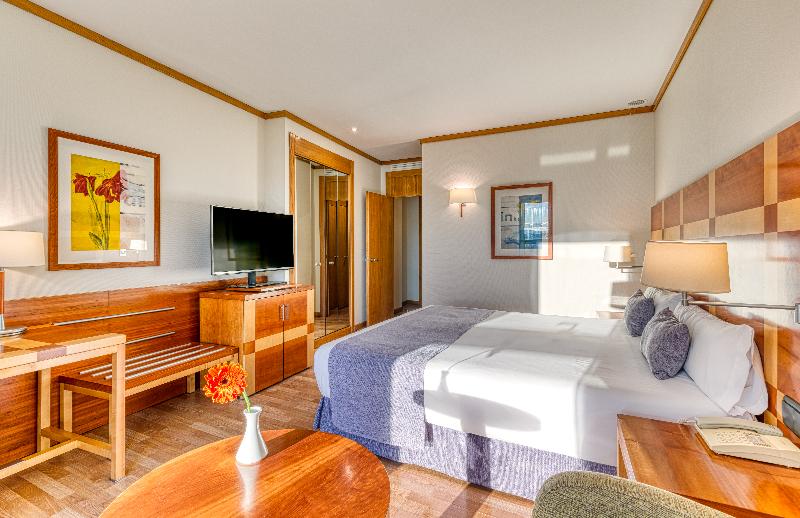 غرفة قياسية سرير كينج, Senator Parque Central