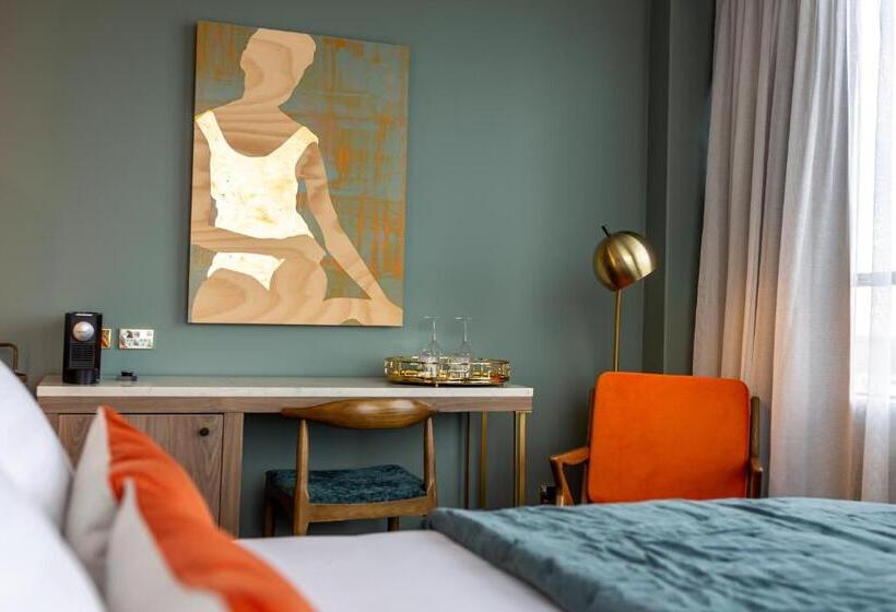 带大床的高级房间, The Muse Christchurch Art