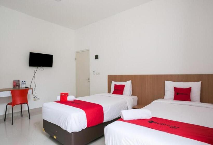 スタンダードルーム, Reddoorz Syariah Near Lapangan Pancasila Simpang Lima